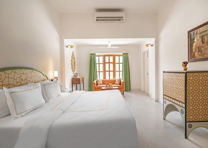 7apple bikaner gaj kesri Room