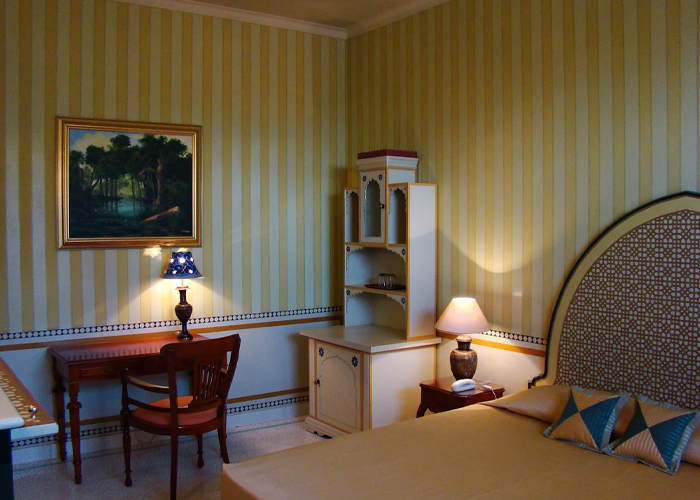 7apple bikaner gaj kesri Room