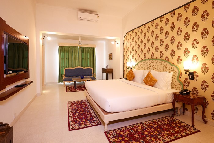 7apple bikaner gaj kesri Room