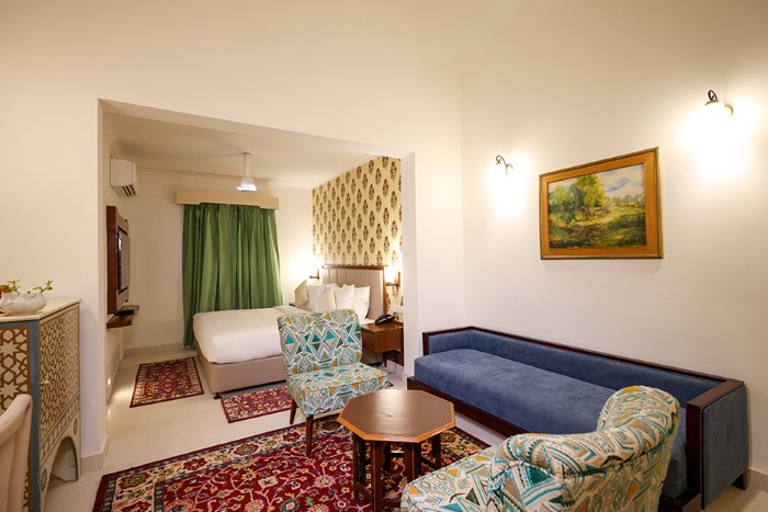 7apple bikaner gaj kesri Room